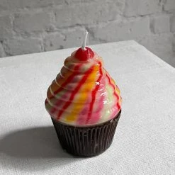 Cereria Introna Colorful Cupcake Candle