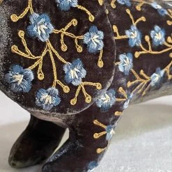 Anke Drechsel Anke Drechsel Embroidered Animals Misha Silk Velvet Dachshund In Nightshade 7 Anke Drechsel Anke Drechsel Embroidered Animals Misha Silk Velvet Dachshund In Nightshade