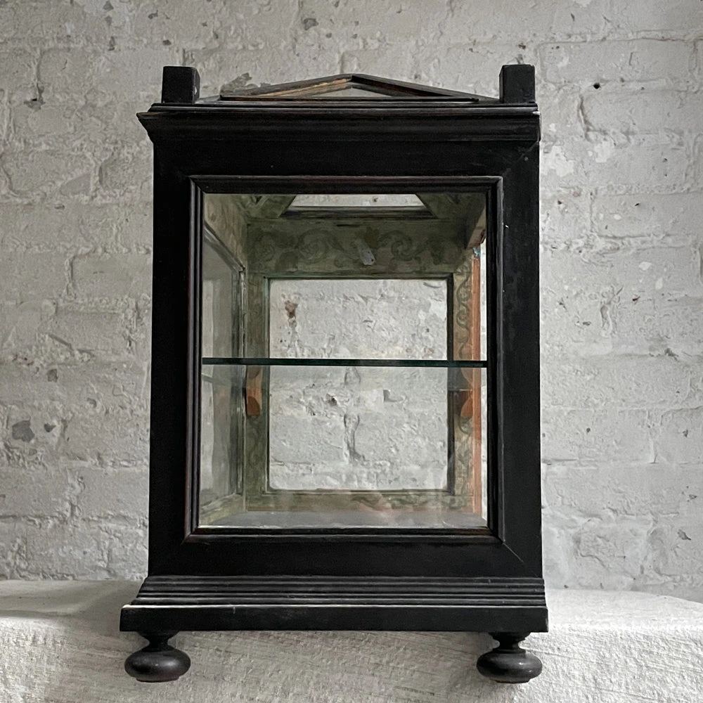 Vintage 19th Century English Display Case Vintage & Antiques 5 Vintage 19th Century English Display Case Vintage & Antiques