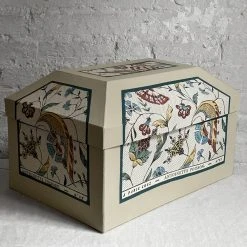 Antoinette Poisson Large Wedding Box In Jaïpur 57A