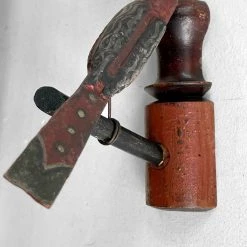 Vintage Antique Black Forest Carved Bird (B604)