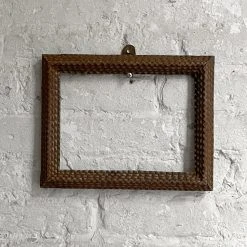 Vintage Frames Antique Black Forest Carved Frame (F617)