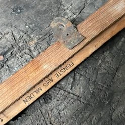 Vintage Frames Antique Black Forest Carved Frame (F617)