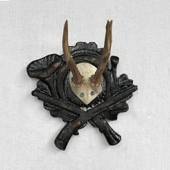 Vintage Antique Black Forest Carved Antlers With Carved Plaque (H47) Vintage & Antiques