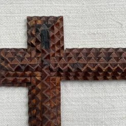 Vintage Frames Antique Black Forest Carved Frame (SF602)