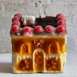 Cereria Introna Holiday Gingerbread House Candle