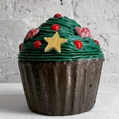 Cereria Introna Large Holiday Cupcake Candle In Green