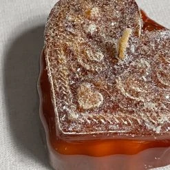 Cereria Introna Art & Objects Biscotto Nordivo Candied Nordic Heart Cake Candle