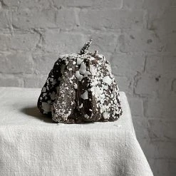 Cereria Introna Small Verona Pandoro Chocolate Cake Candle Art & Objects