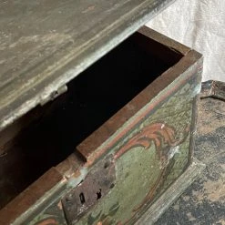 Vintage 18th Century French Painted Box Vintage & Antiques