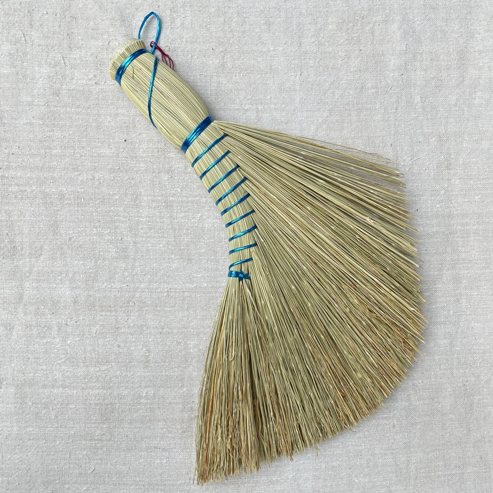 Redecker Rice Straw Hand Brush Art & Objects 3 Redecker Rice Straw Hand Brush Art & Objects