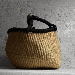 Savanna Round Basket With Short Handles In Natural With Black Rim Art & Objects