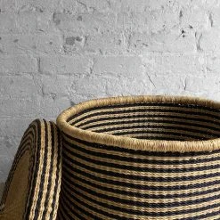 Savanna Laundry Basket With Lid In Black & Natural Stripe